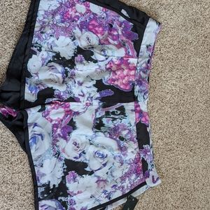 I heart ronson woman's shorts floral watercolor